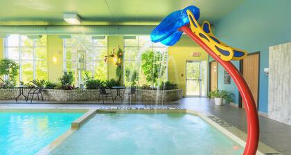 Days Inn by Wyndham Levis