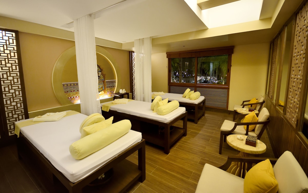 Massage room