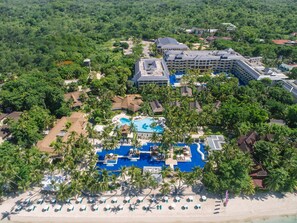 Aerial view - Henann Resort Alona Beach (Panglao)