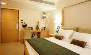 Superior Queen Room - Ginger Dona Paula (Panaji)