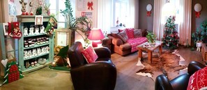 Interior - Hotel Haut Koenigsbourg - Table d'Hotes (Thannenkirch)