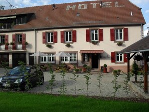 Exterior - Hotel Haut Koenigsbourg - Table d'Hotes (Thannenkirch)