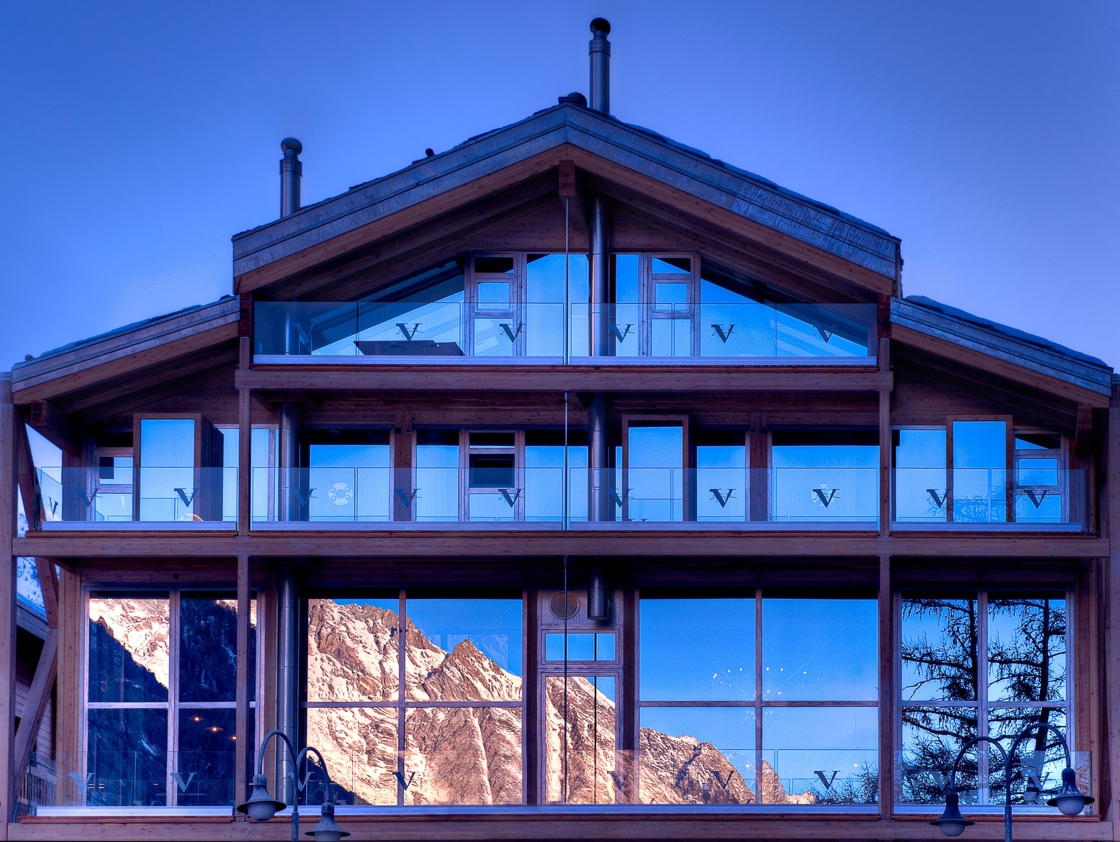 Vista frontal de la propiedad