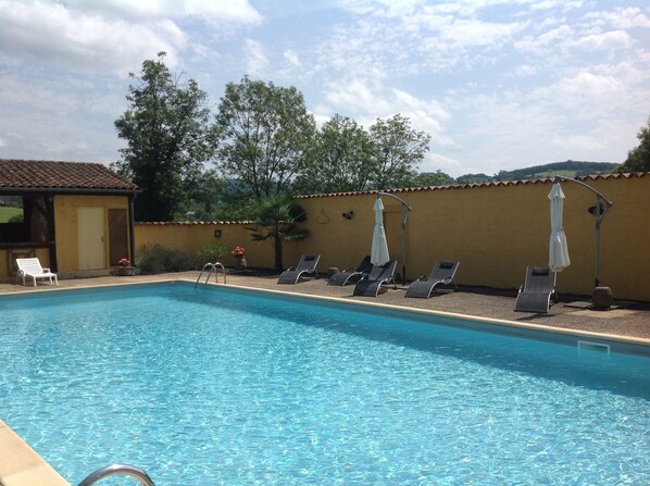 Outdoor pool, pool loungers