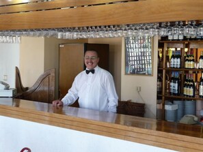バー (施設内)