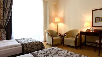 Double or Twin Room | Premium bedding, pillow-top beds, minibar, in-room safe