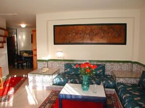 Standard Apartment | Living room | Flat-screen TV - Residence Yasmina (Agadir)