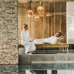 Sauna seca, sauna a vapor, fontes termais/minerais, banho turco/hammam