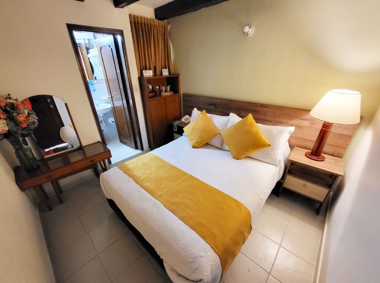 Basic Room | Premium bedding, minibar, desk, free WiFi