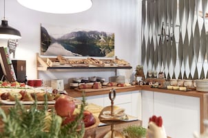 Daily buffet breakfast (EUR 16 per person)