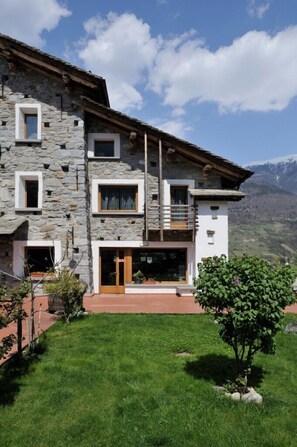 Triple Room, Accessible | Terrace/patio - La Brace Hotel & Restaurant (Forcola)