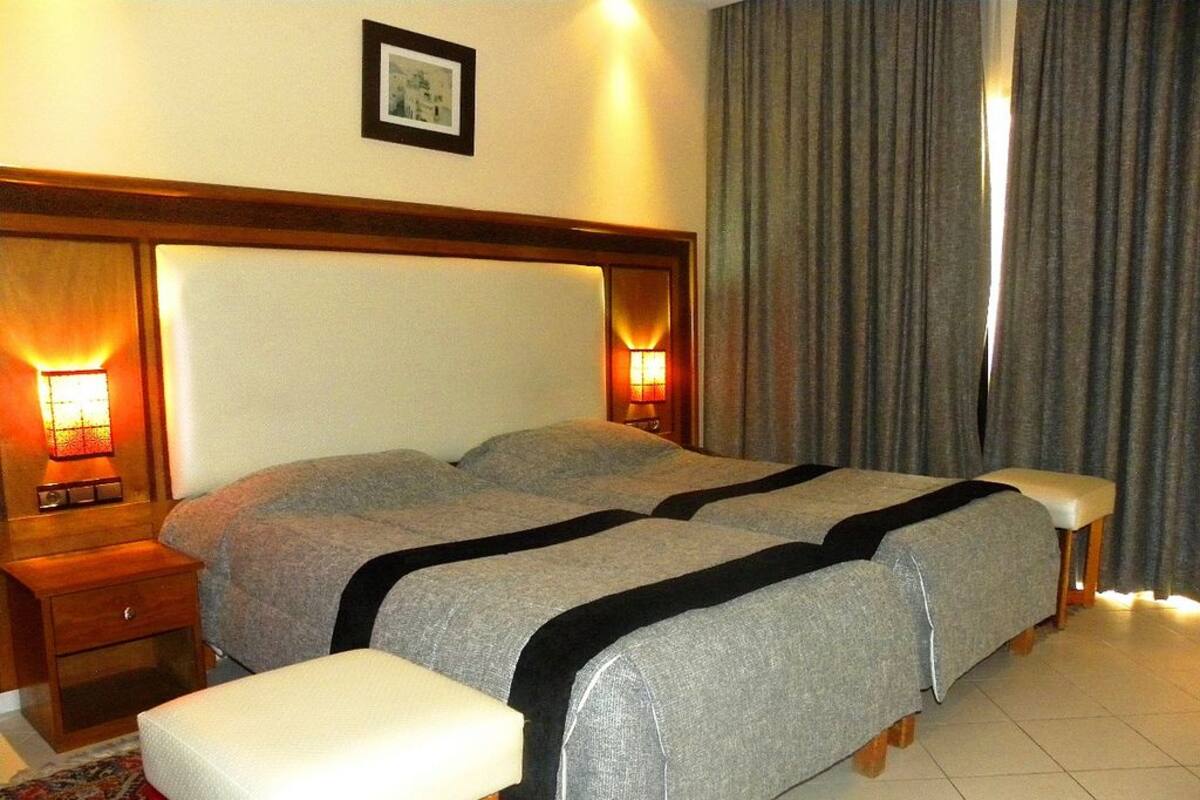 Triple Room | Egyptian cotton sheets, pillowtop beds, WiFi (free)