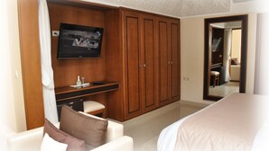 Chambre Double Standard | Draps en coton égyptien, surmatelas, Wi-Fi gratuit