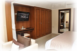 Chambre Double Standard | Draps en coton égyptien, surmatelas, Wi-Fi gratuit