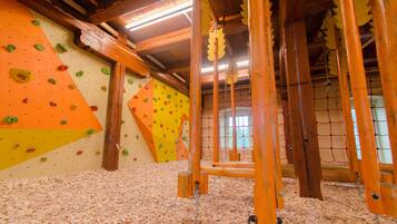 Children’s play area – indoor