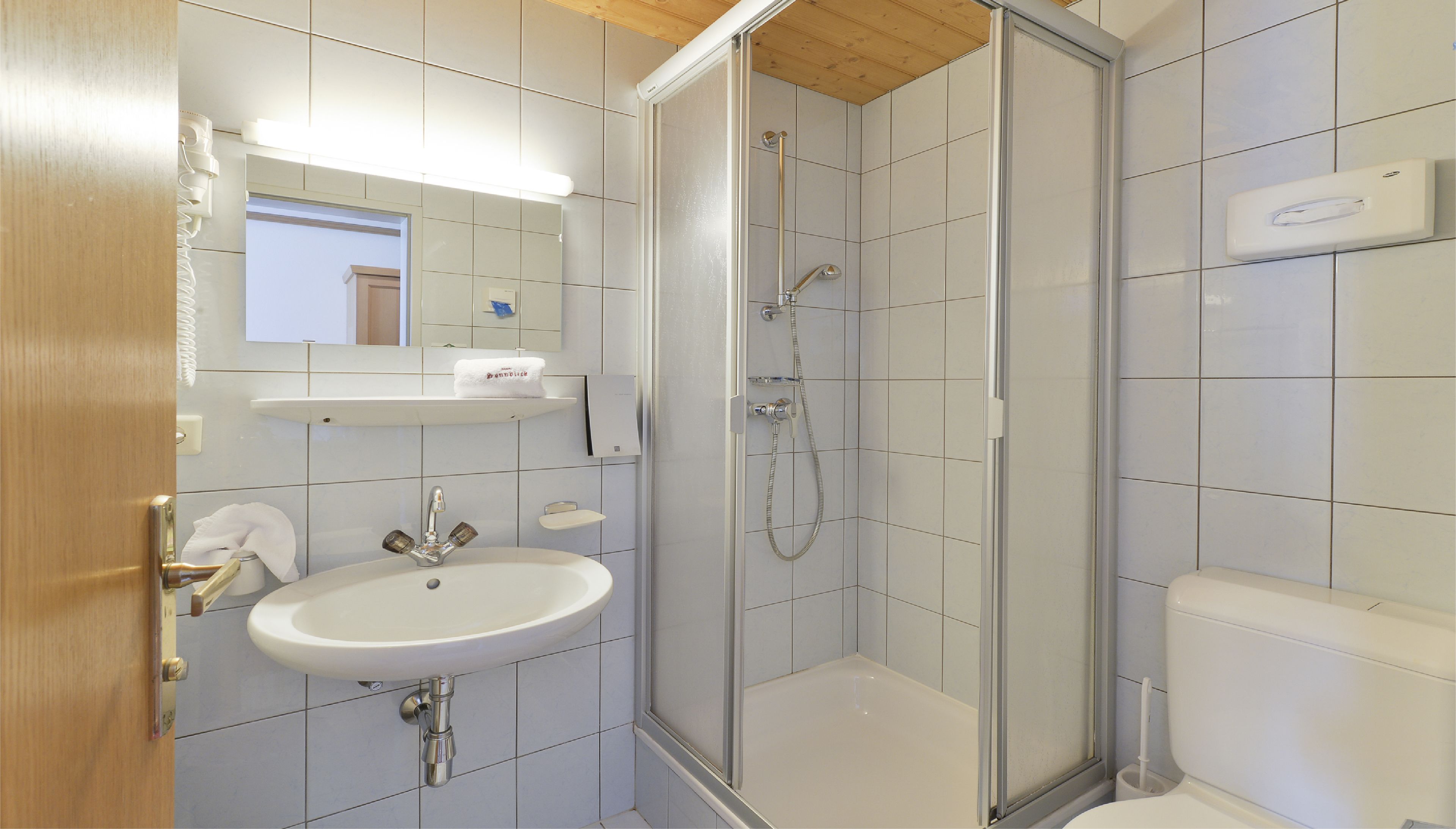 classic single room, mountain view | bathroom | shower, hair dryer, towels