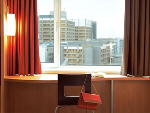 Desk, free cribs/infant beds, free WiFi, bed sheets
