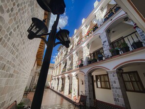 Superior Double Room, 1 King Bed | Terrace/patio - Golden Rest Ecuador (Latacunga)