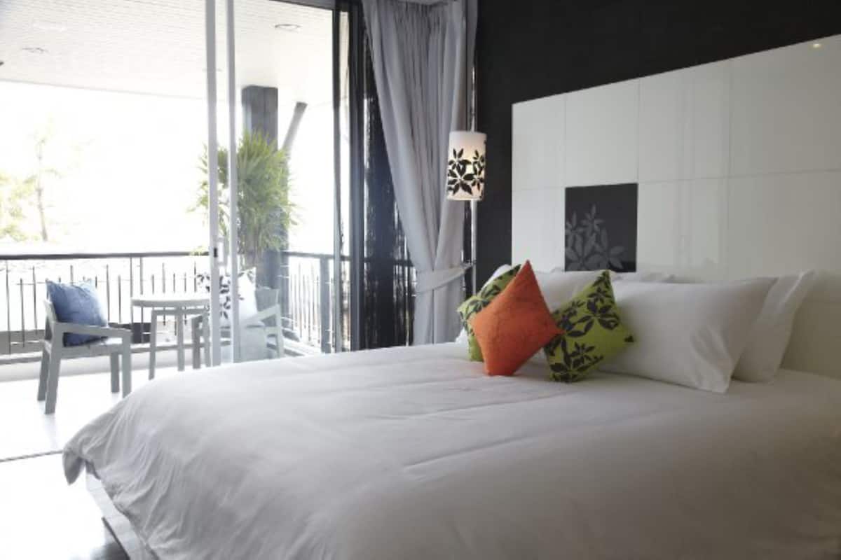 the sea spirit | premium bedding, minibar, in-room safe, individually decorated