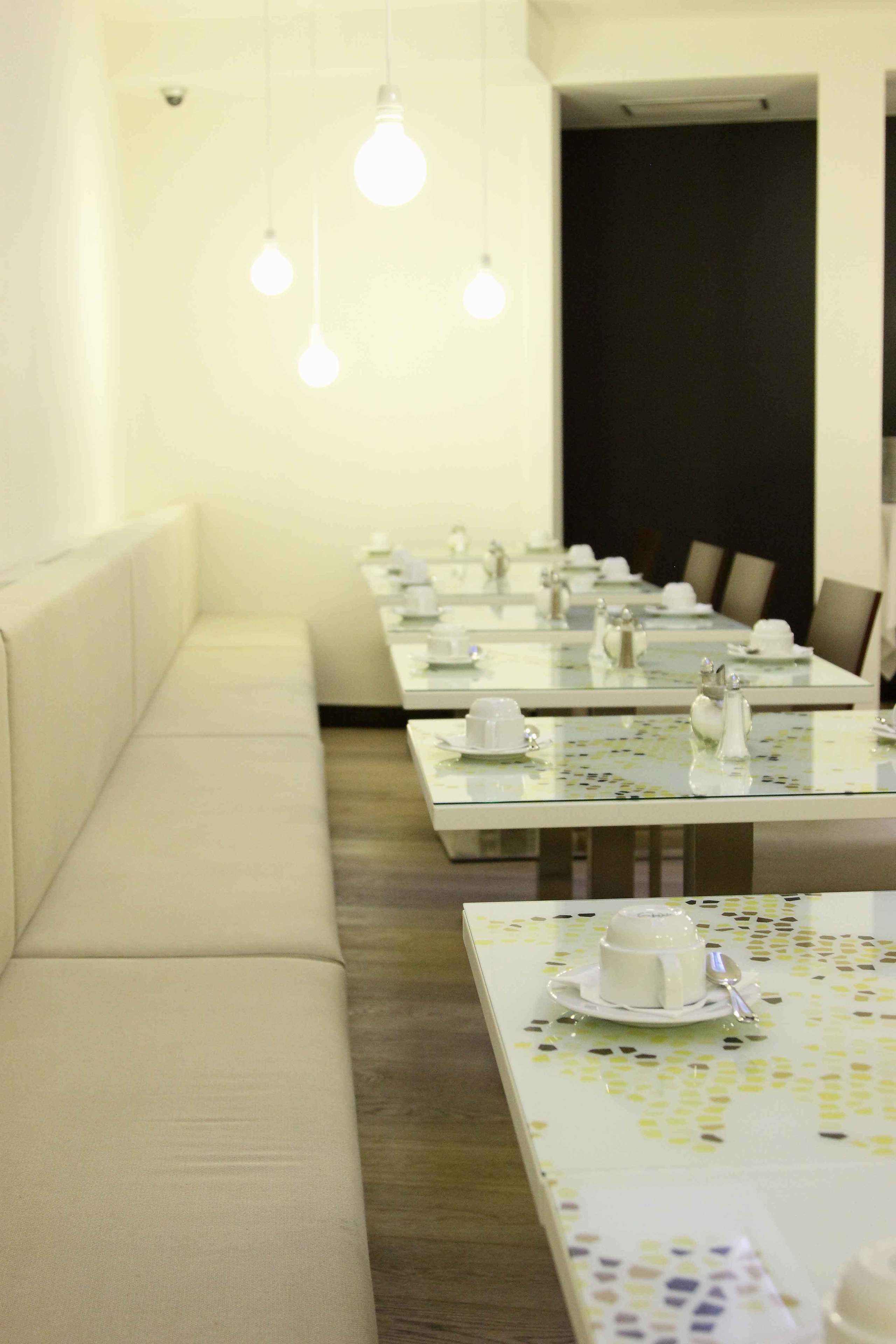 breakfast and dinner served