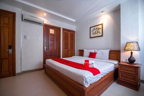 Premium Room (Premium Deluxe) | Minibar, in-room safe, desk, rollaway beds - White Lion Hotel (Ho Chi Minh City)