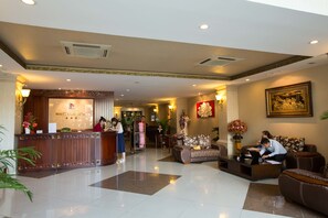 Reception - White Lion Hotel (Ho Chi Minh City)
