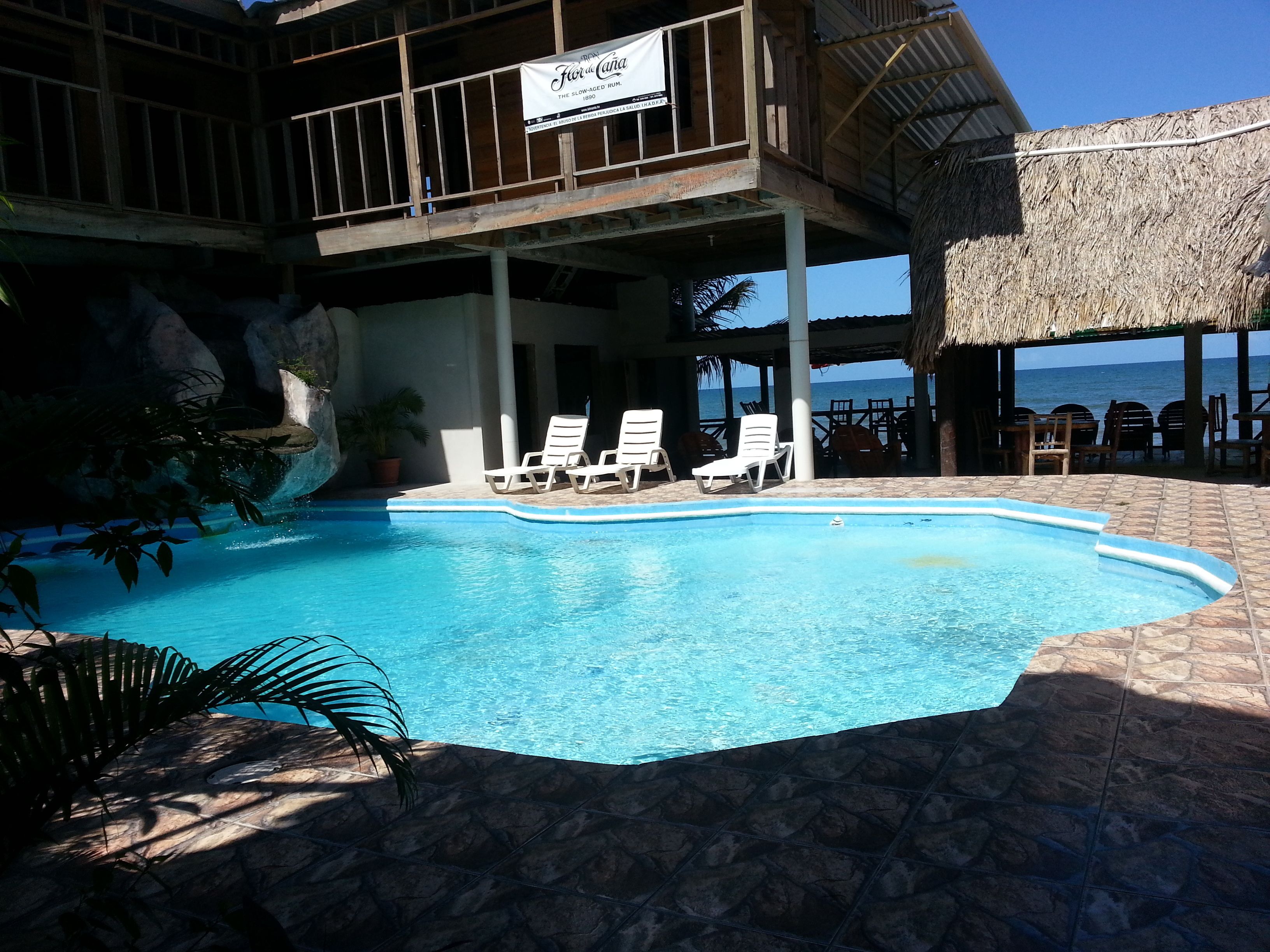 outdoor pool, pool loungers