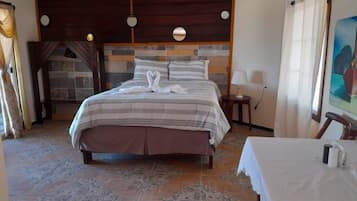 Habitación Deluxe | Servicio de comidas en la habitación