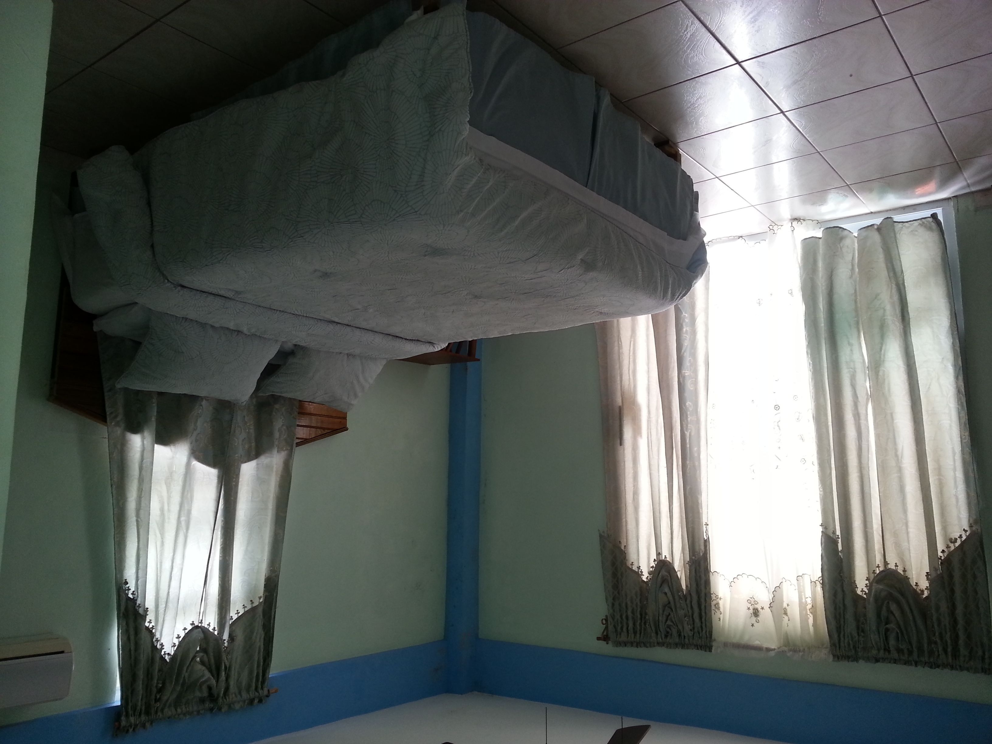 single room | premium bedding, down duvets, tempur-pedic beds, in-room safe