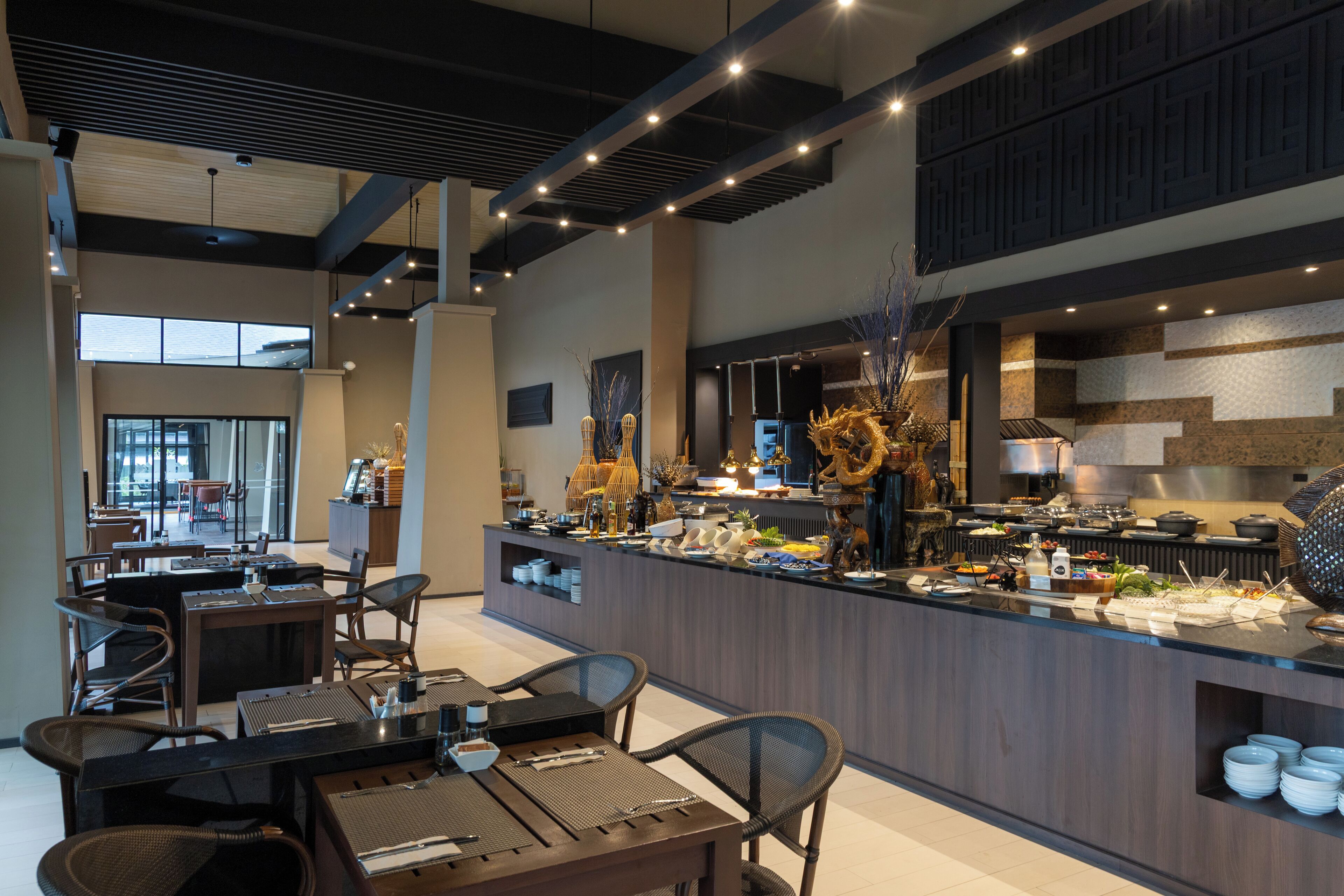 Bữa sáng kiểu Âu hàng ngày (800 THB/mỗi người) 