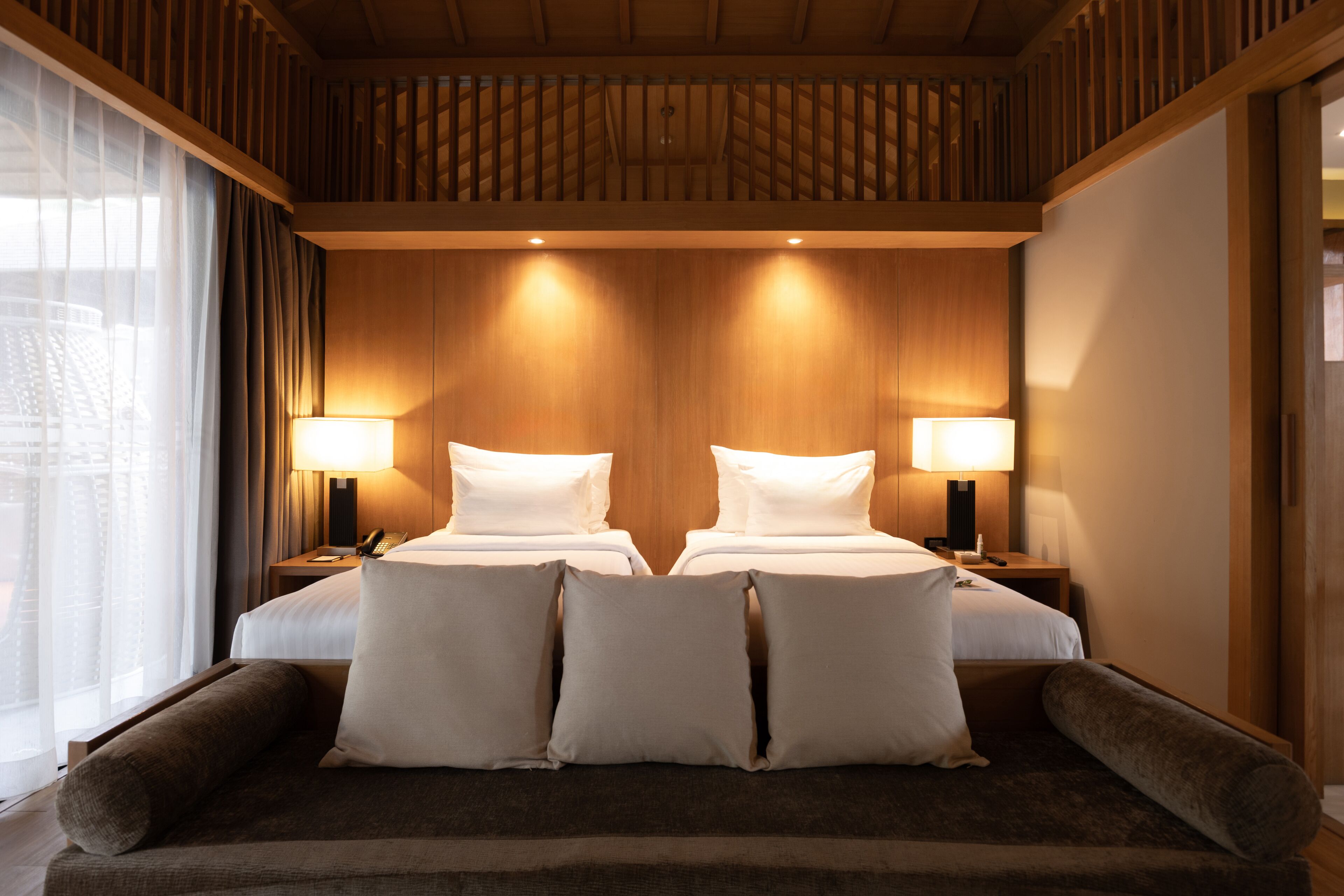 Villa Elite Pool | Minibar, in-room safe, desk, soundproofing