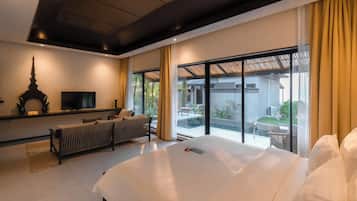 Minibar, in-room safe, desk, soundproofing