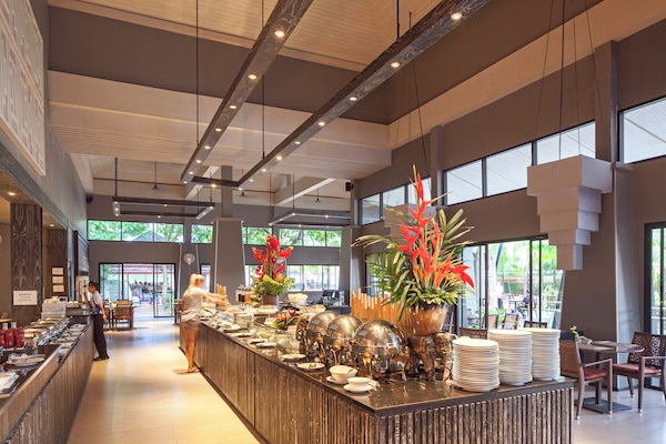 Café da manhã continental todos os dias (THB 800 por pessoa)