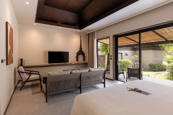 Villa, en la zona del jardín | Minibar, caja fuerte, escritorio y sistema de insonorización