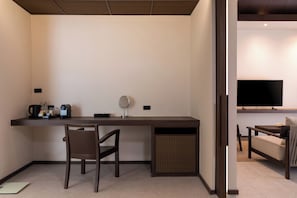 Minibar, in-room safe, desk, soundproofing