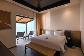 Villa, 2 chambres | Minibar, coffres-forts dans les chambres, bureau, chambres insonorisées