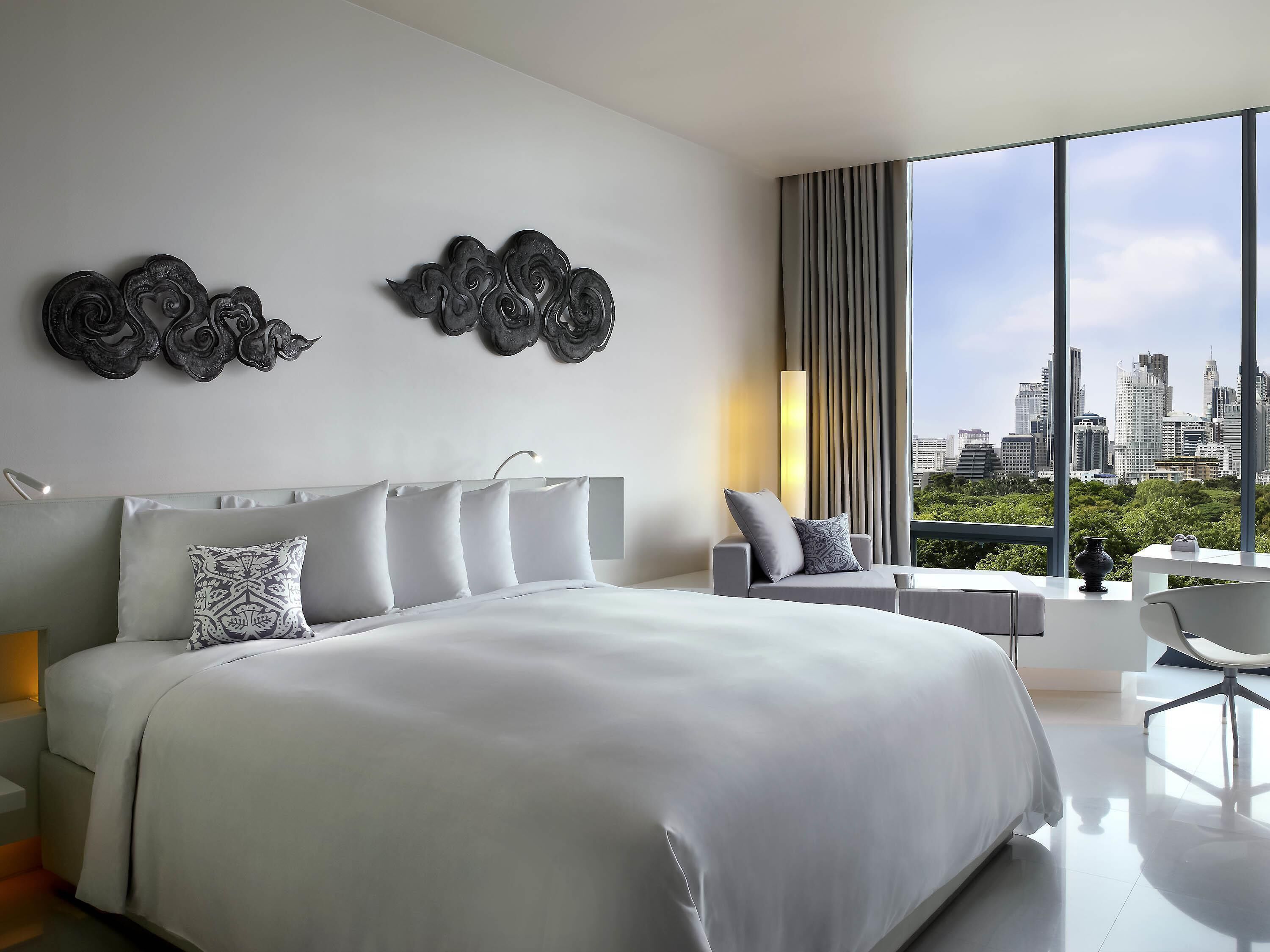 Ropa de cama de alta calidad y minibar con artículos gratuitos 