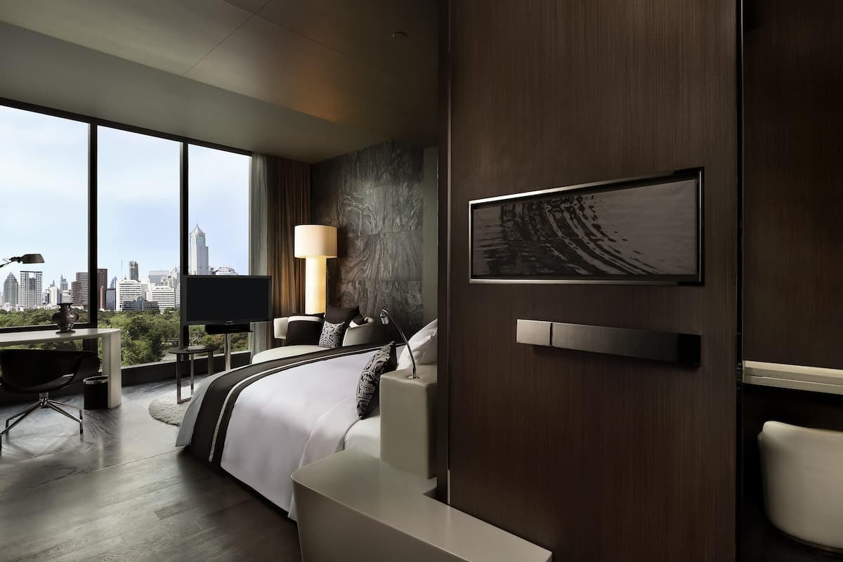 Chambre Signature, 1 trĂšs grand lit, accĂšs au salon club (So Club)