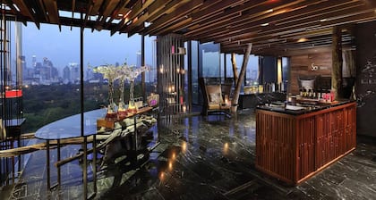 SO/ Bangkok