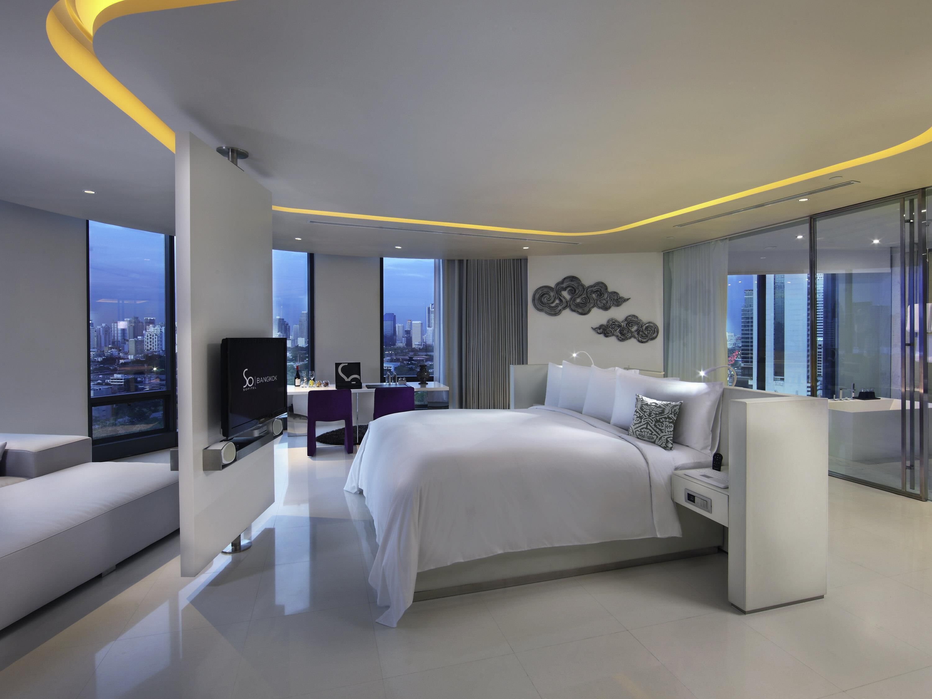 Signature Loft, 1 King Bed, Club Lounge Access, City View (SO Lofty) | Premium bedding, minibar (free items), in-room safe, desk