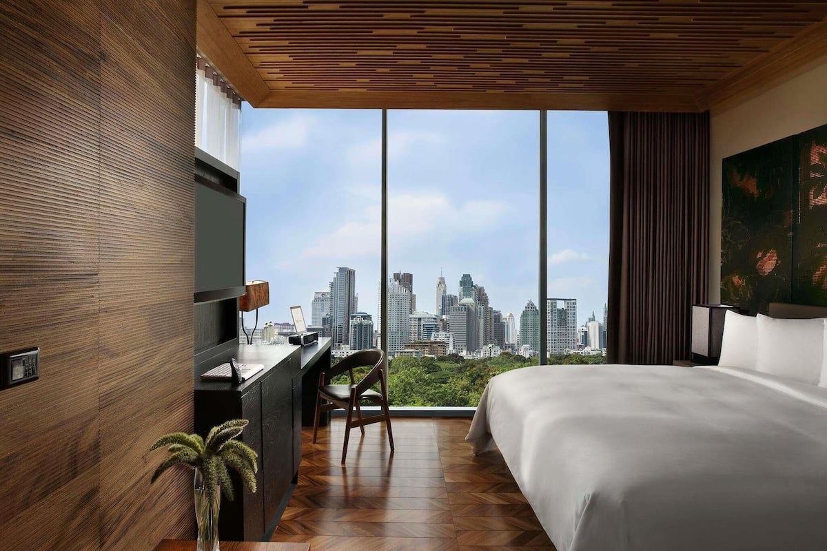 Club Suite, 1 Bedroom (Park or City View, Club Benefits) | Premium bedding, free minibar, in-room safe, individually decorated
