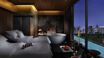 Sauna, hot tub, steam room, body treatments, aromatherapy