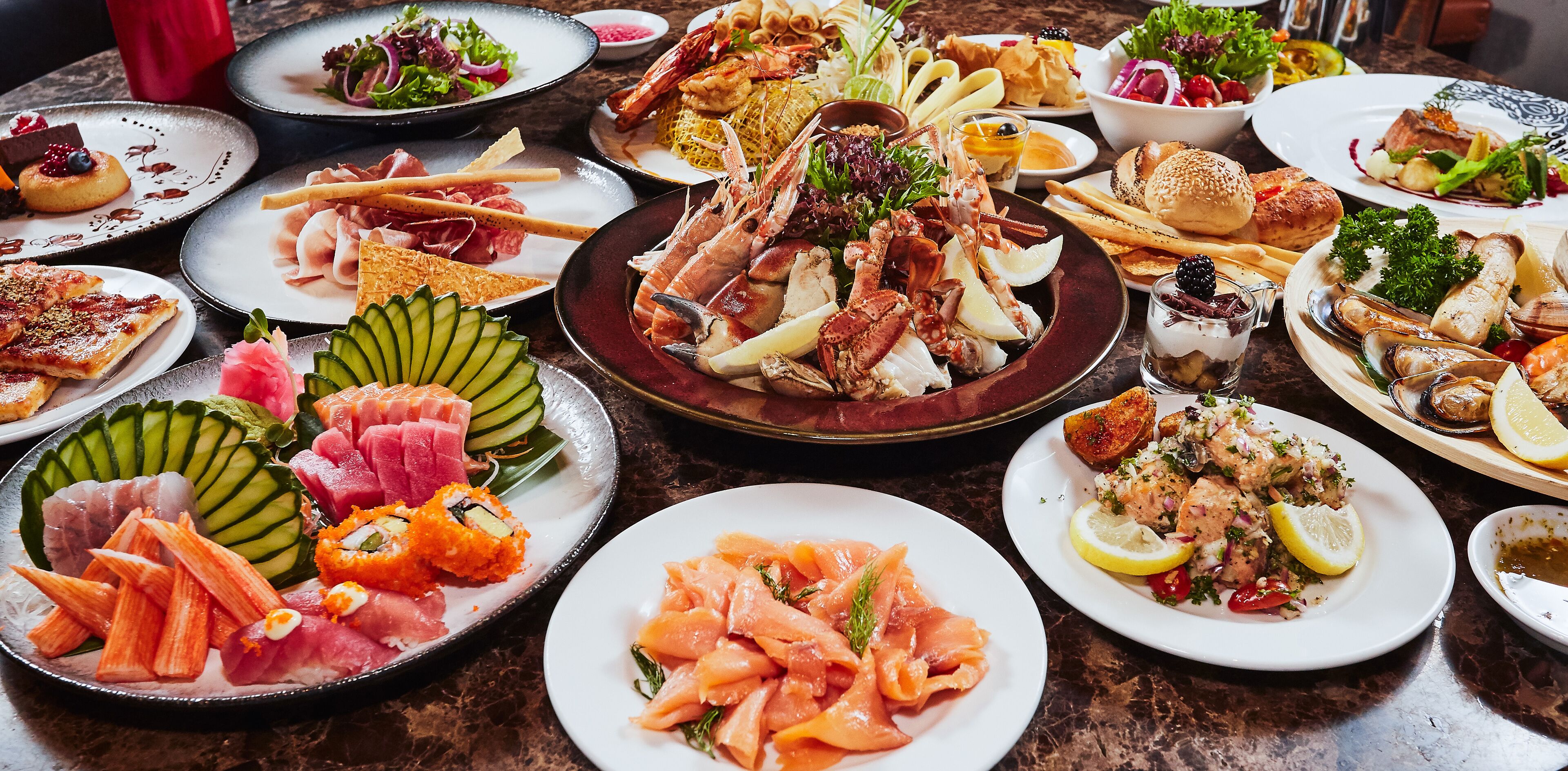 2 restaurants, breakfast, lunch, dinner served; international cuisine