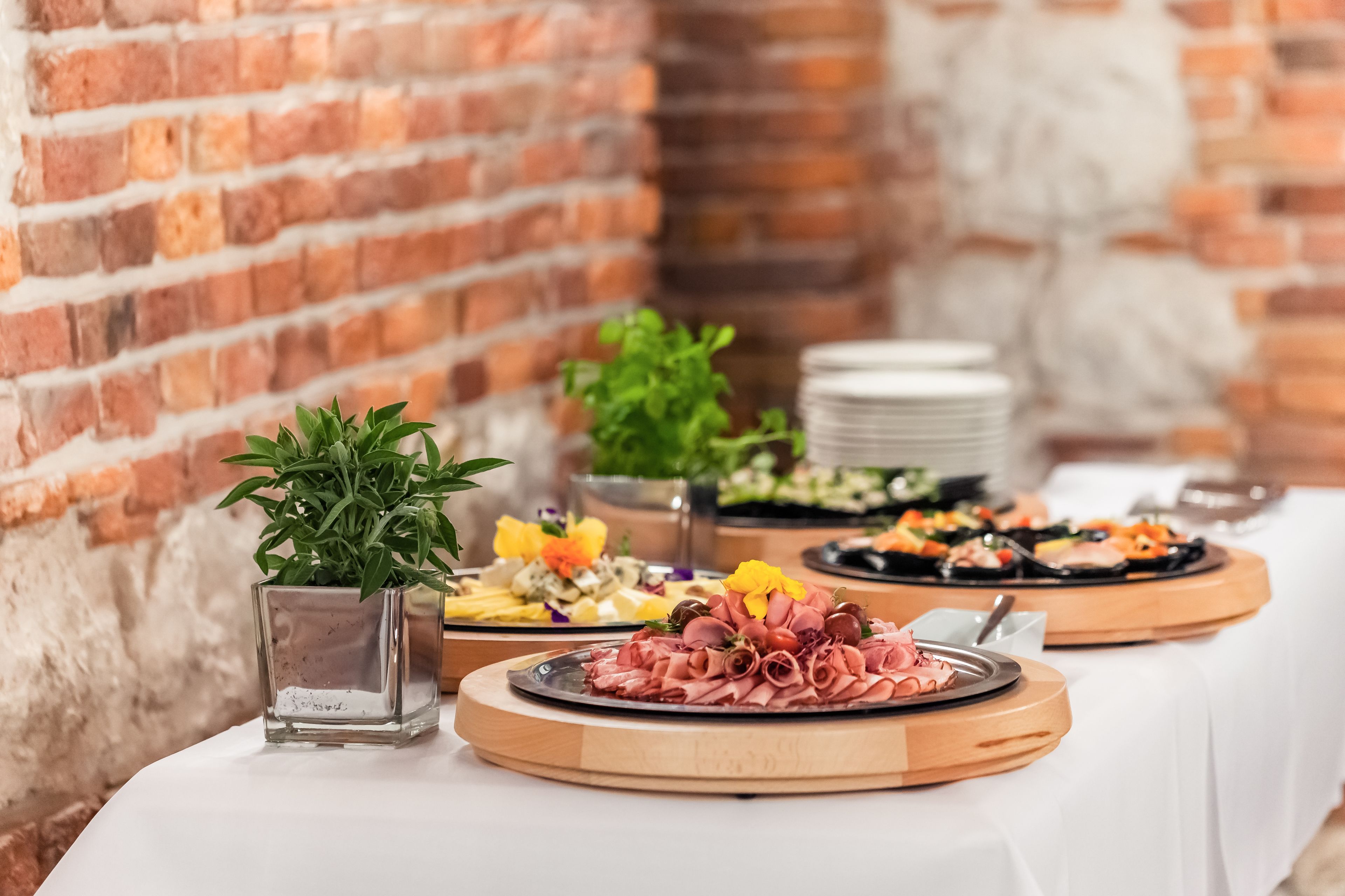 Daily buffet breakfast for a fee