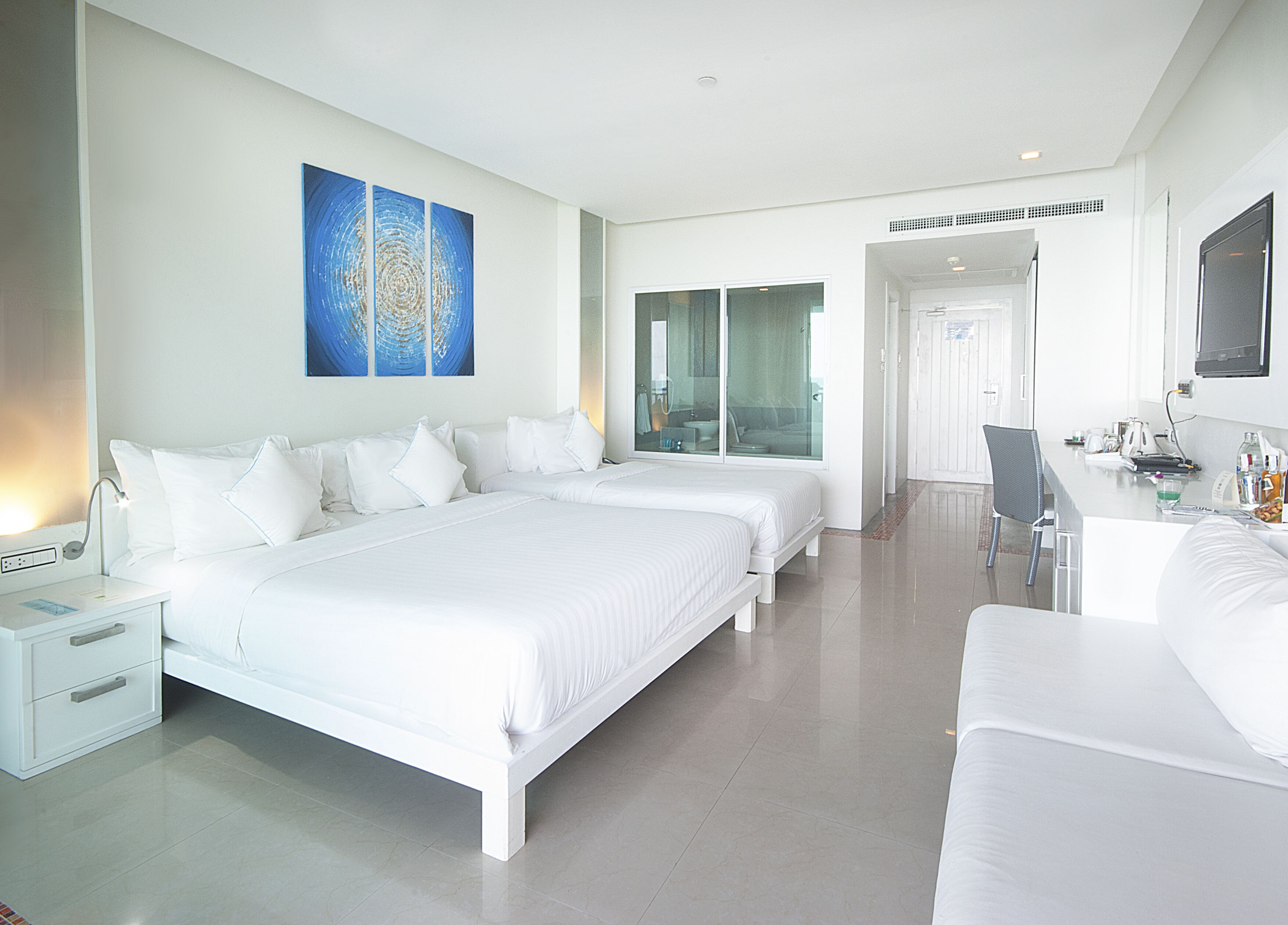 Premium bedding, Select Comfort beds, minibar, in-room safe