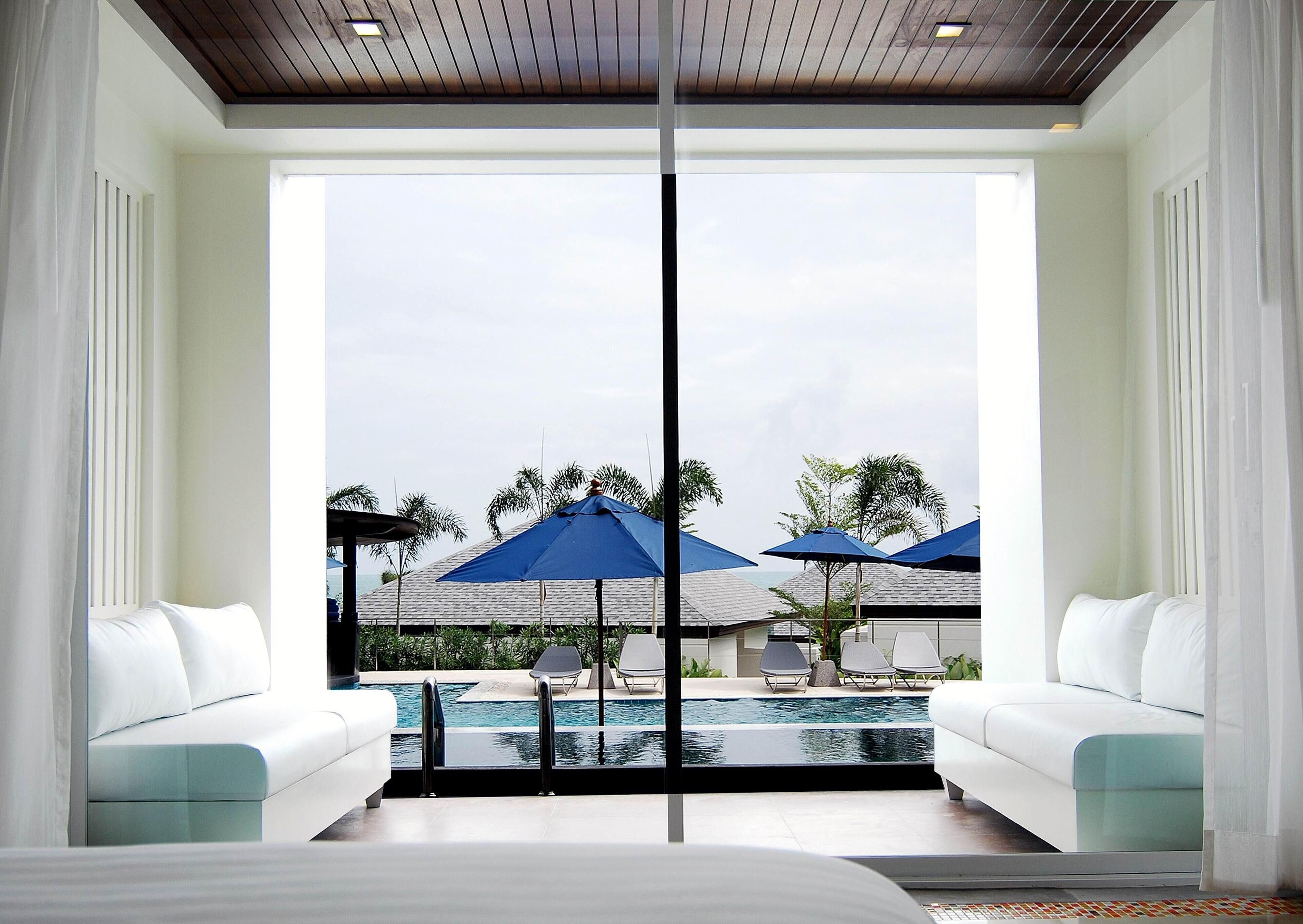 Premium bedding, Select Comfort beds, minibar, in-room safe