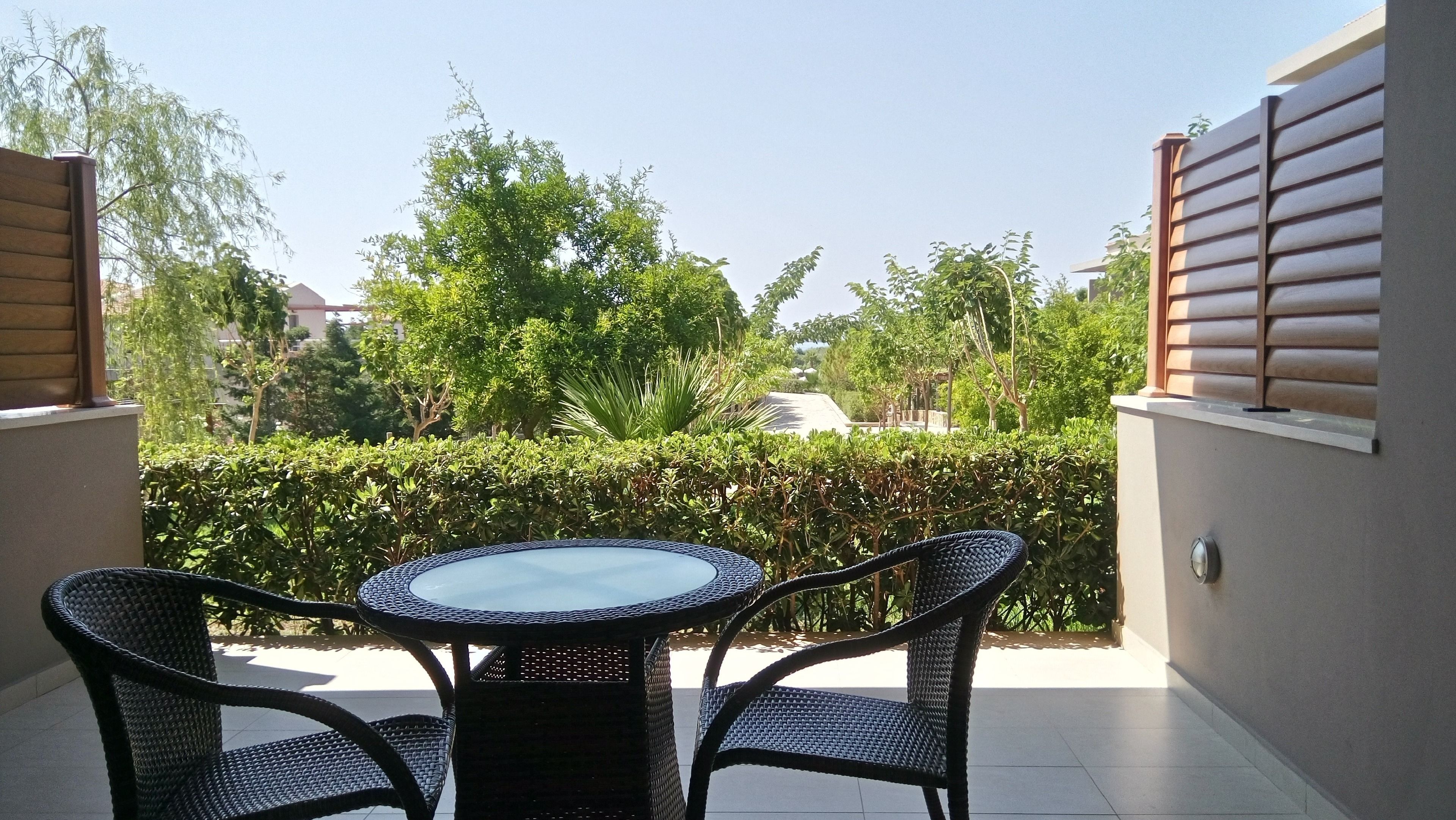 deluxe double room, garden view | view from room