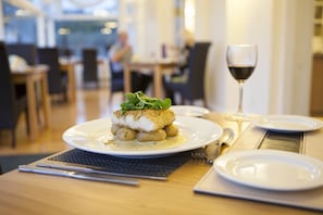 Alimentação e bebidas