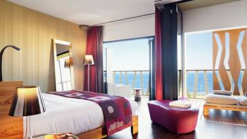 Premium bedding, pillow-top beds, in-room safe, desk