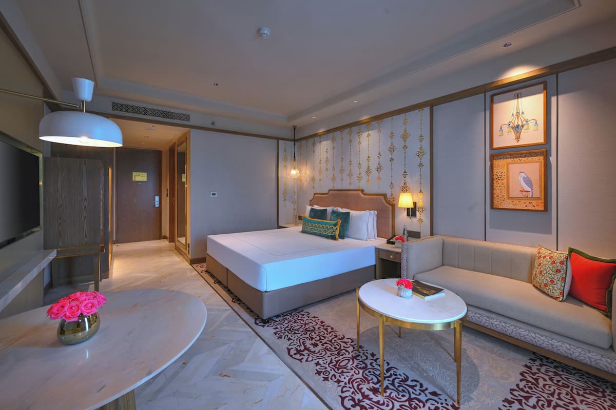 Camera Luxury, 1 letto king | 1 camera, biancheria da letto di alta qualità, copriletto in piuma